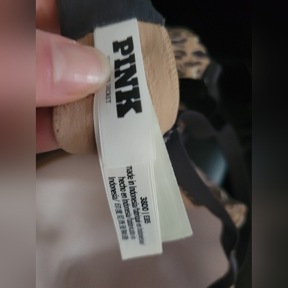 Victoria Secret Pink Tshirt Bra 38 DD - Picture 2 of 3